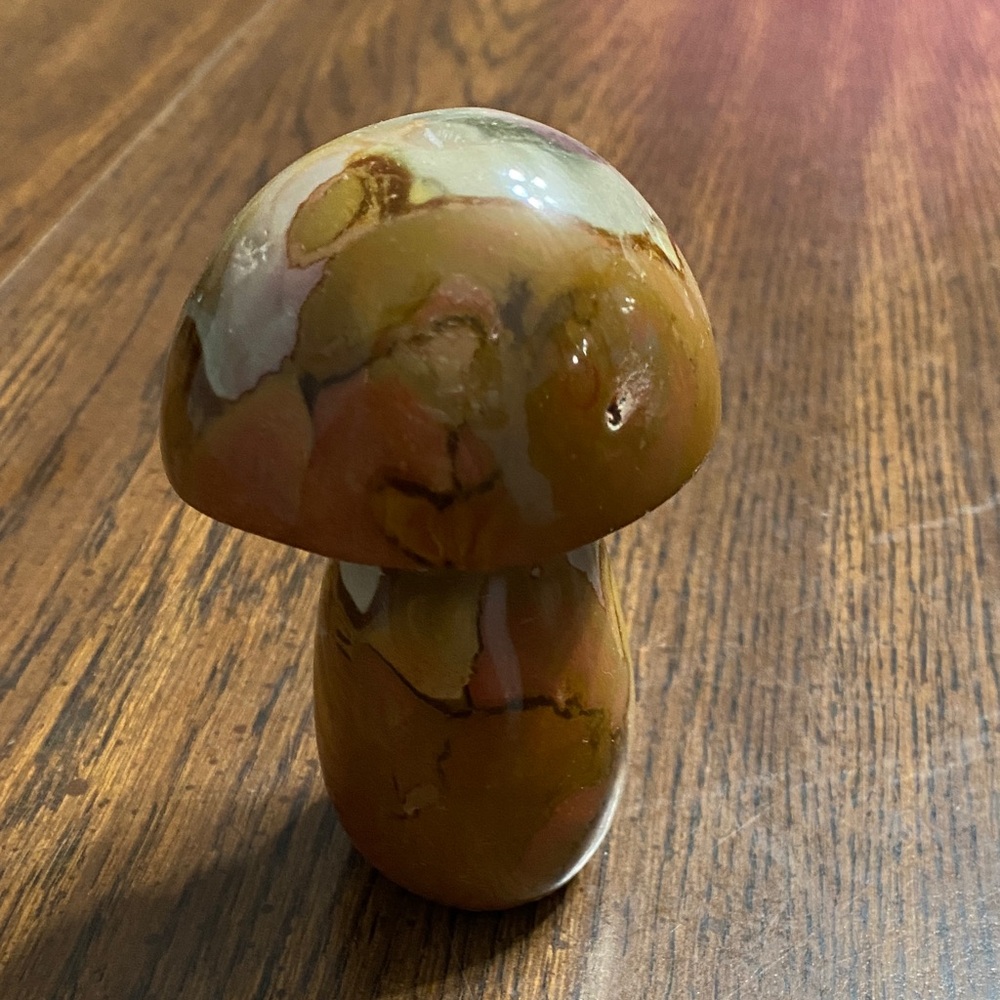 Unique crystal mushroom carving
